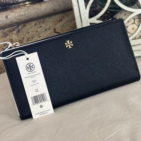 Tory Burch Handbags - New Tory burch emersonn slim wallet with zipper in black